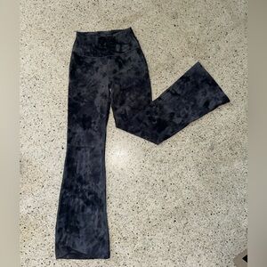 Lululemon Groove Super High rise Flare Pant
